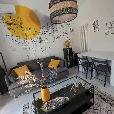 Bright Flat Just 10 Minutes From The Centre Côme