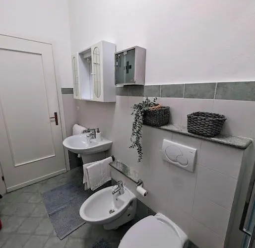 아파트 Bright Flat Just 10 Minutes From The Centre *