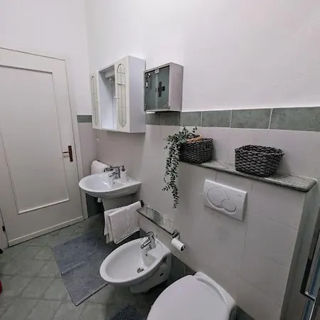 公寓 Bright Flat Just 10 Minutes From The Centre *